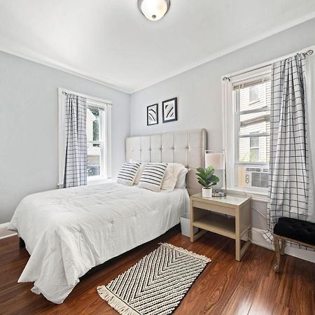 Cozy Up In 5Br Apt Near Charming Oak Square Boston Luaran gambar