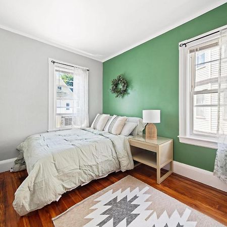 Cozy Up In 5Br Apt Near Charming Oak Square Boston Luaran gambar